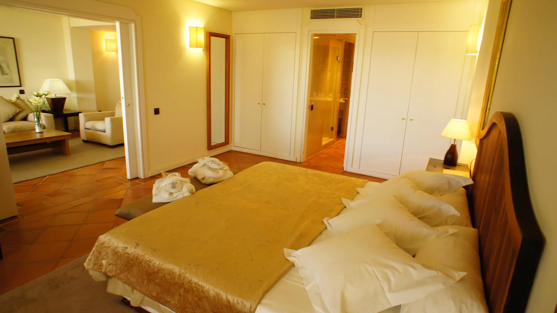 טולדו Hotel Cigarral El Bosque 5*,